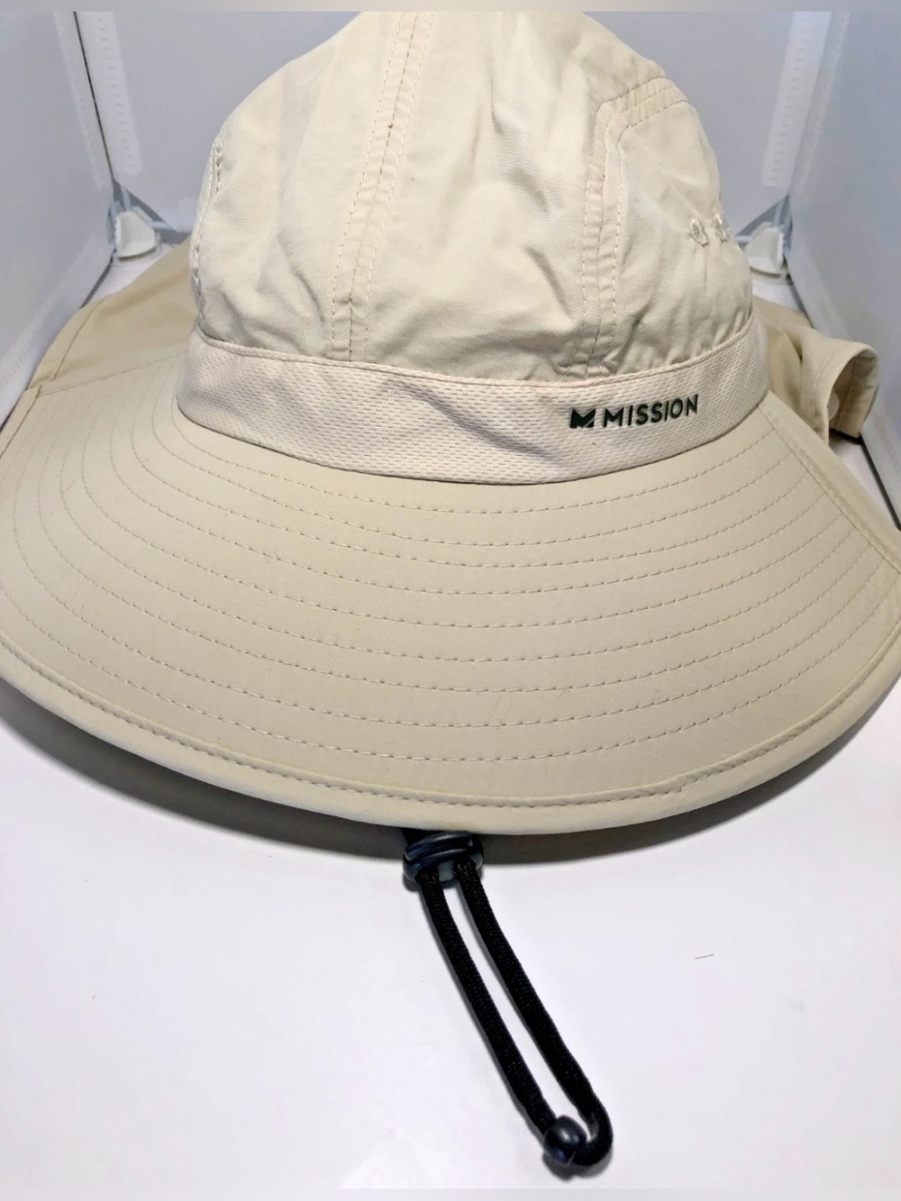 MISSION Sun Defender Cooling Neck Guard Wide Brim Hat for Women and Men OATMEAL